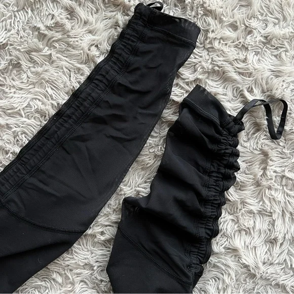 Lululemon Athletica Full Length High Rise Leggings w/ Mesh Detailing Size 4 - Picture 5 of 6